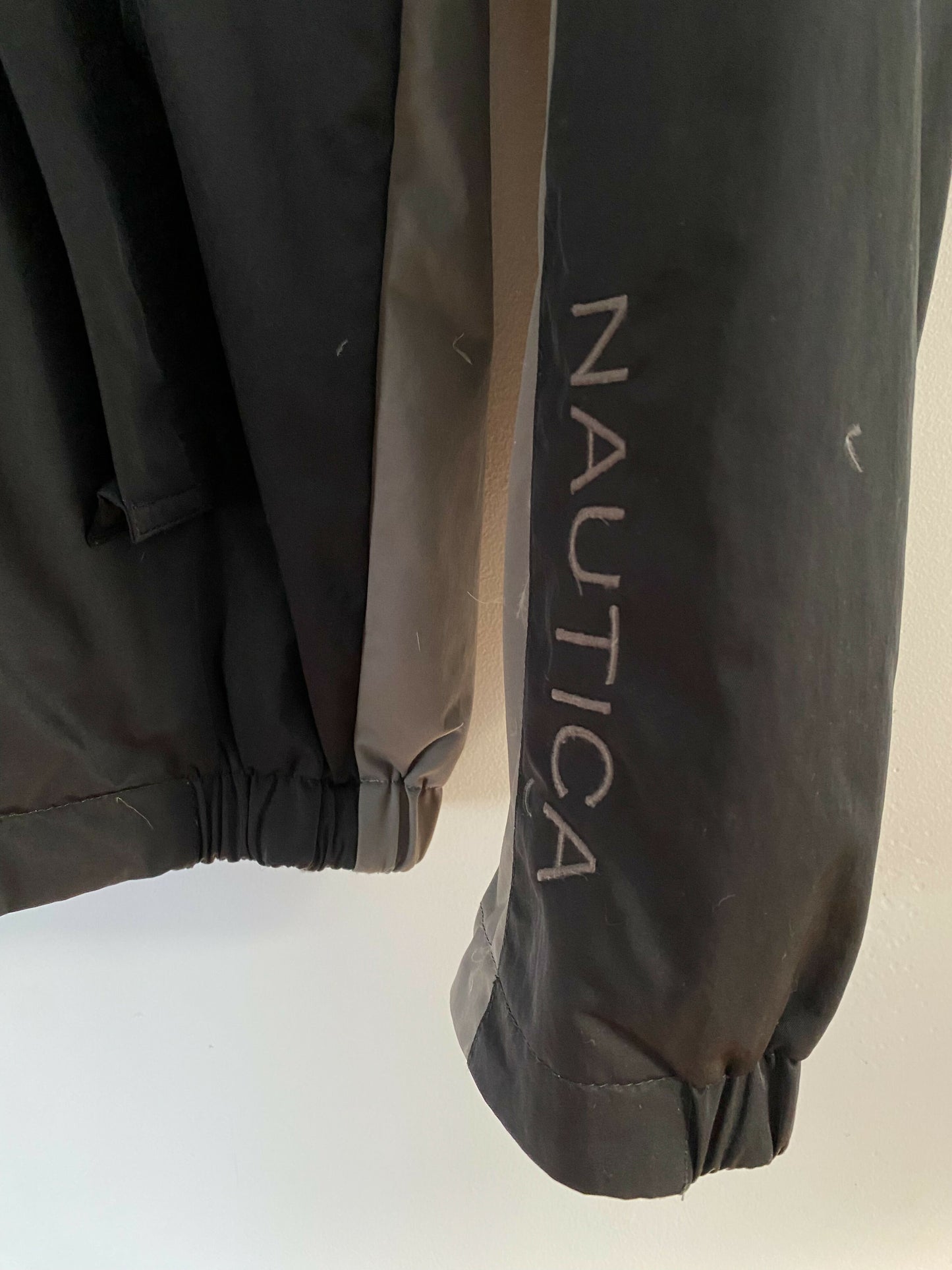 Men's Nautica Size Small Reversible Black and Grey Jacket