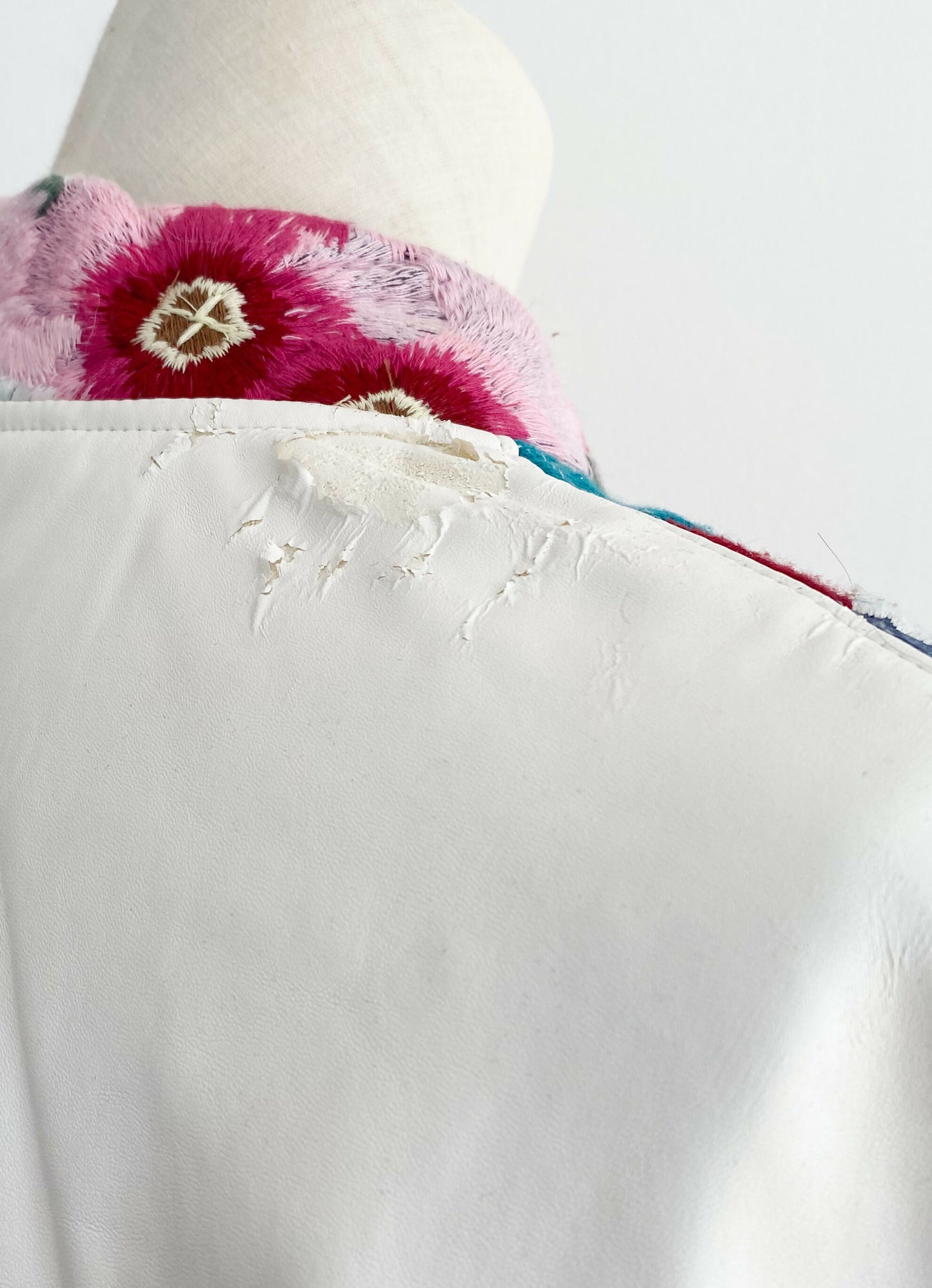 Shakuhachi Size 10 Embroidered White Jacket