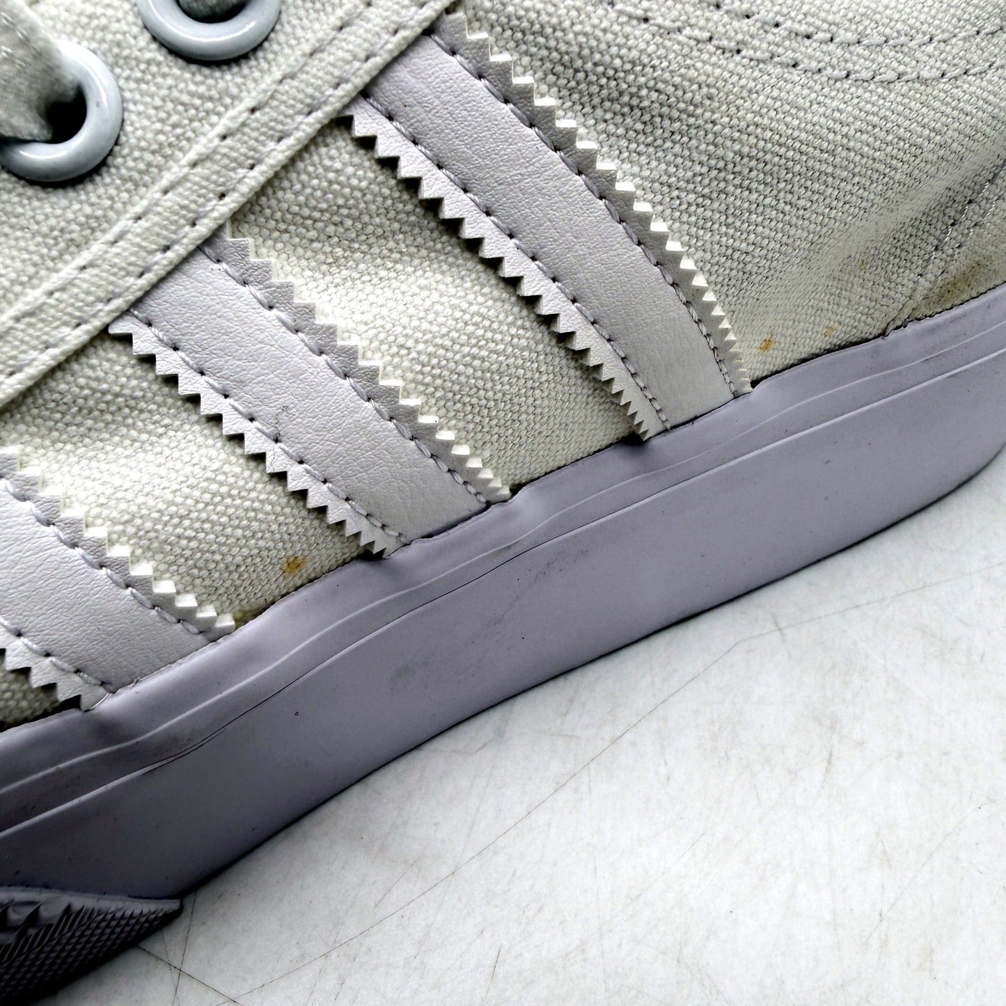 adidas Womens Nizza Platform Canvas White Sneakers - US Size 8.5 DEMO