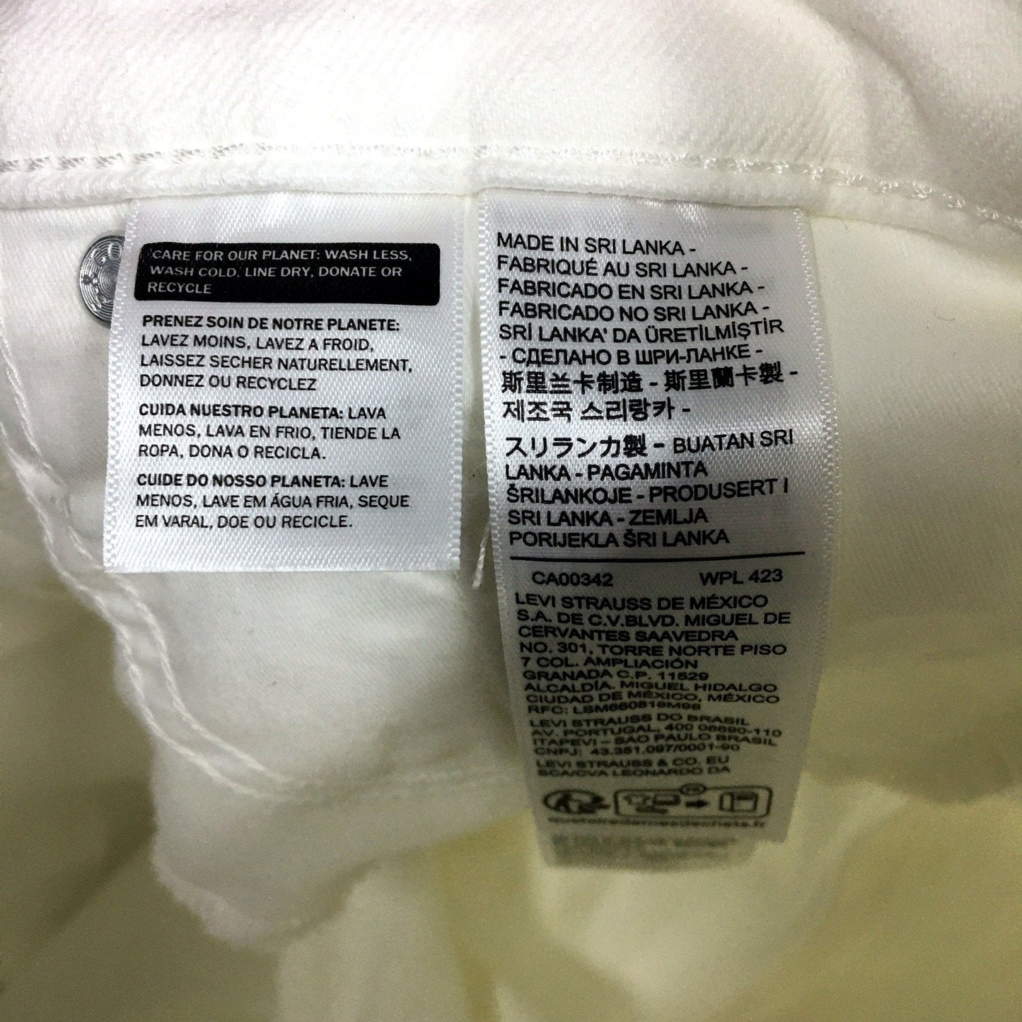 Levi's Mens 311 Shaping Skinny Jeans in White - Size 28