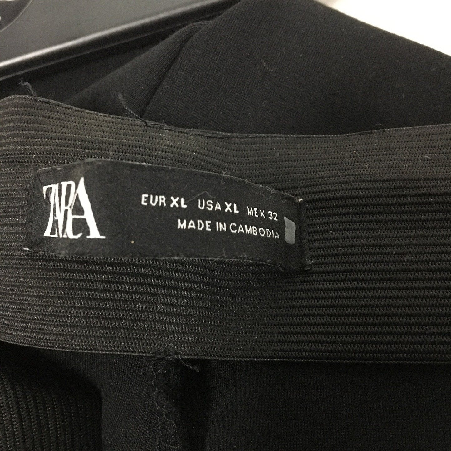 Zara Pleated Trousers Women's Black Elastic Waist Pants Size EUR XL