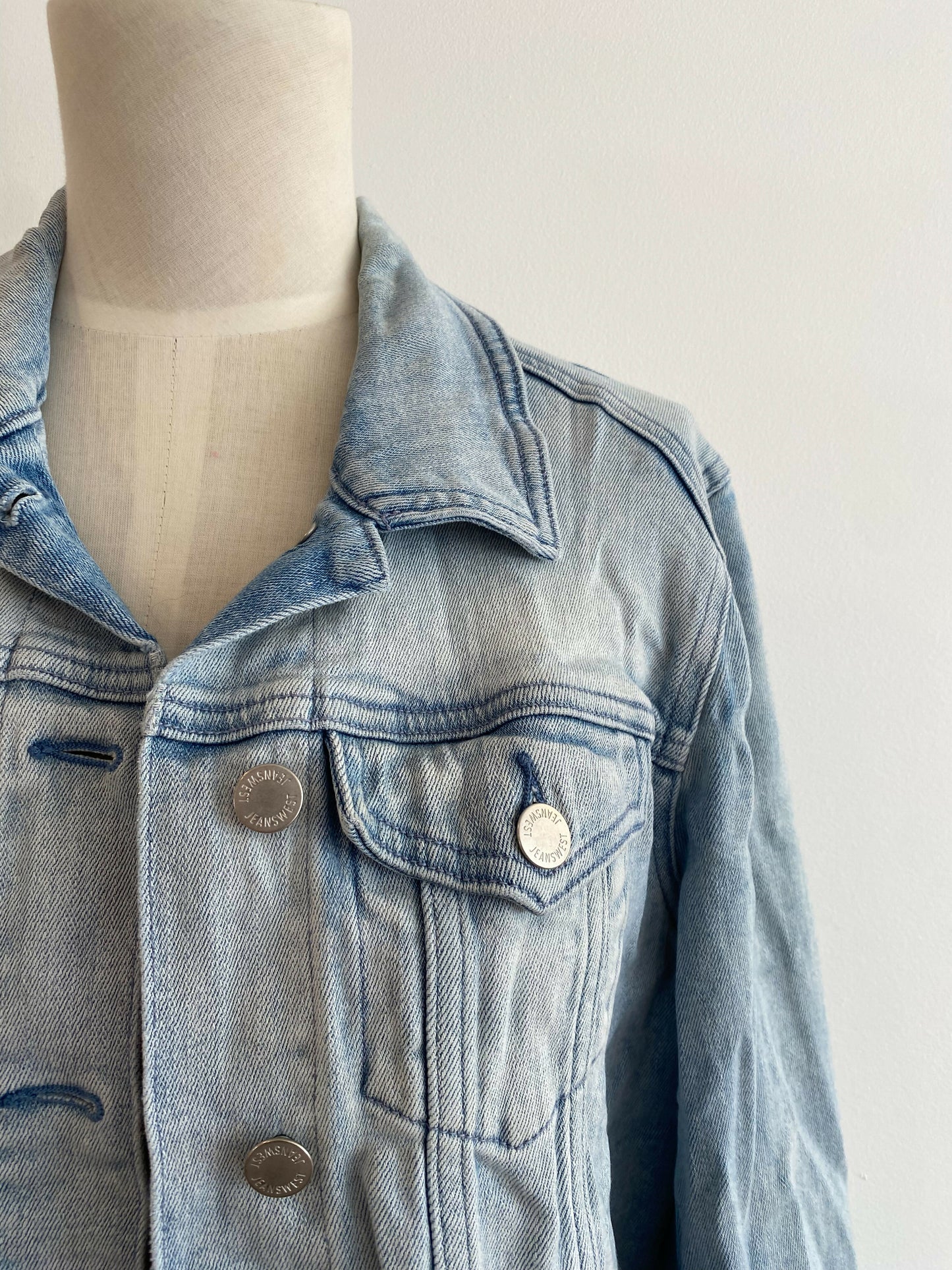Women's Jeanswest Size 10 Denim Jacket