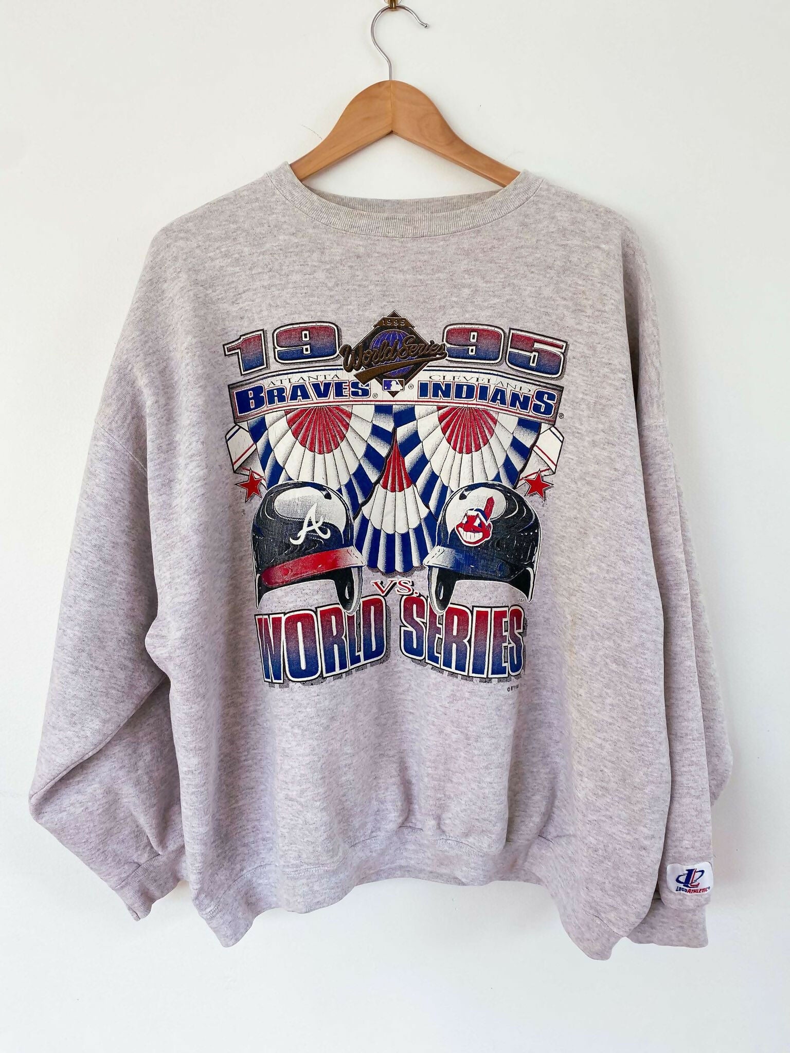 Vintage 95’ Fall buying crewneck