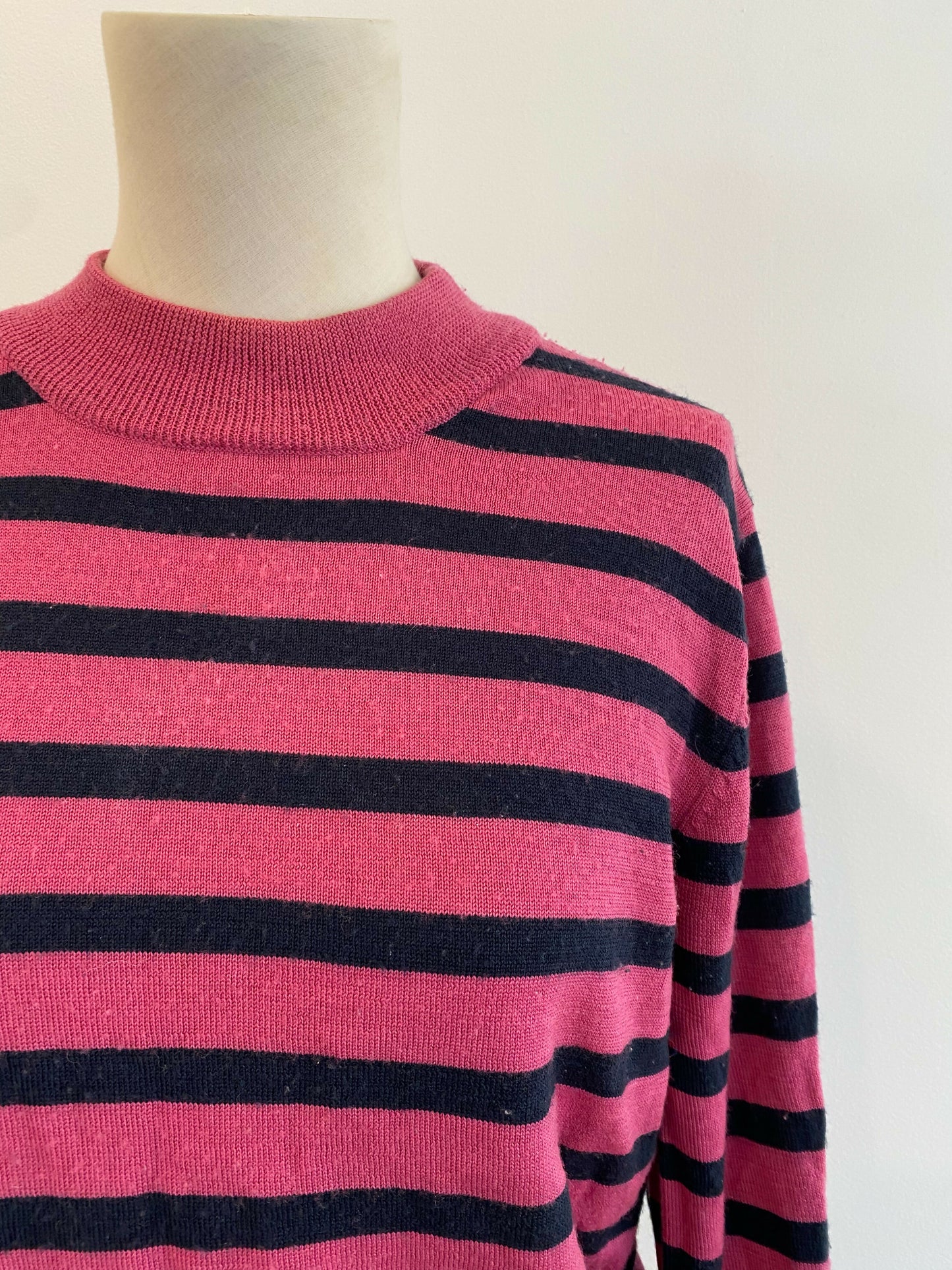Women's Creswick Size Medium Striped Wool Jumper