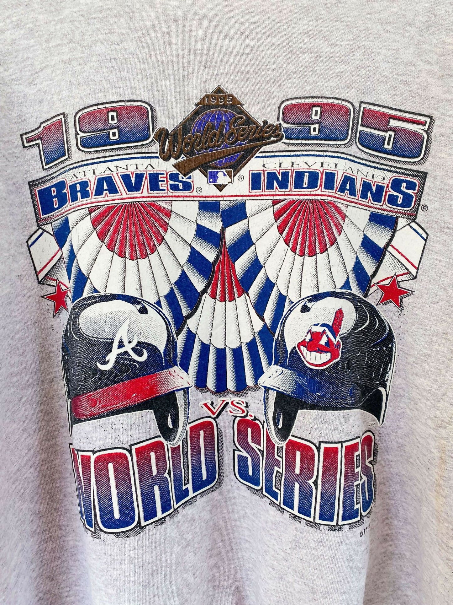 Men's vintage 1995 World Series Size XL Grey Sweatshirt