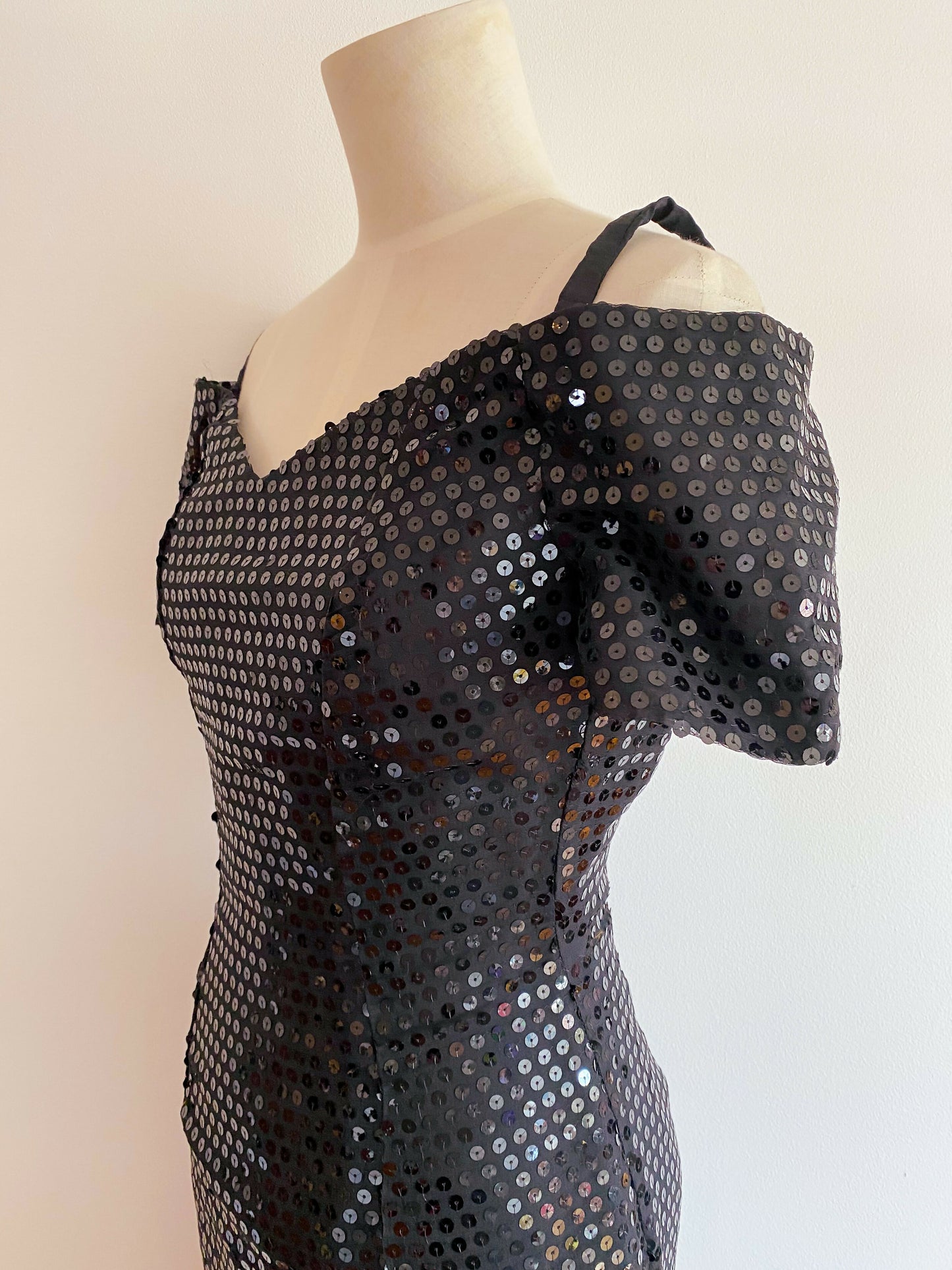 Opera by Richards Size 10 Sequinned Dress