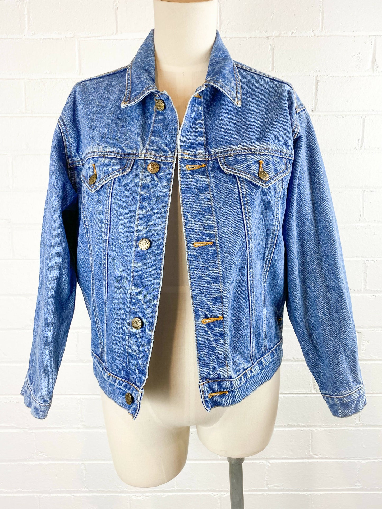Warner Bros Size L Looney Tunes Embroidered Denim Jacket