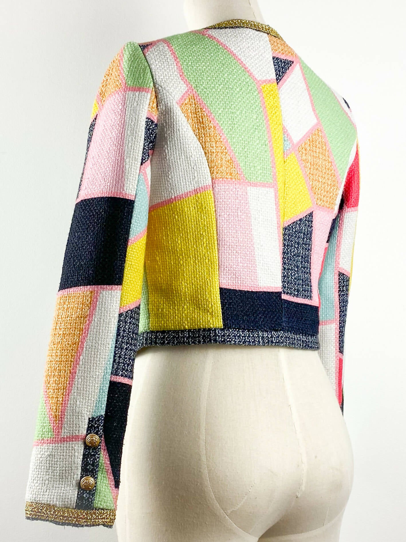 Size S Bouclé Patterned Cropped Blazer