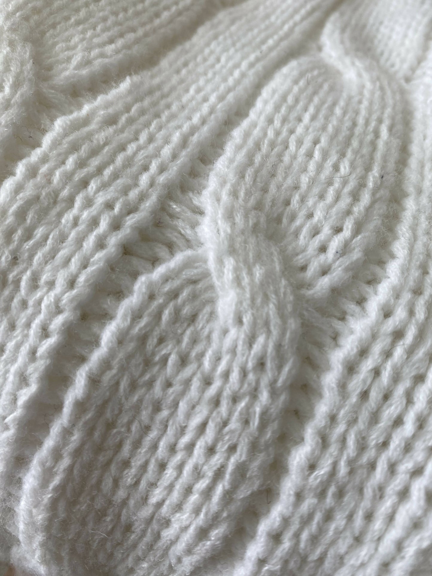 Puma Size 16 White Cable-Knit Vest