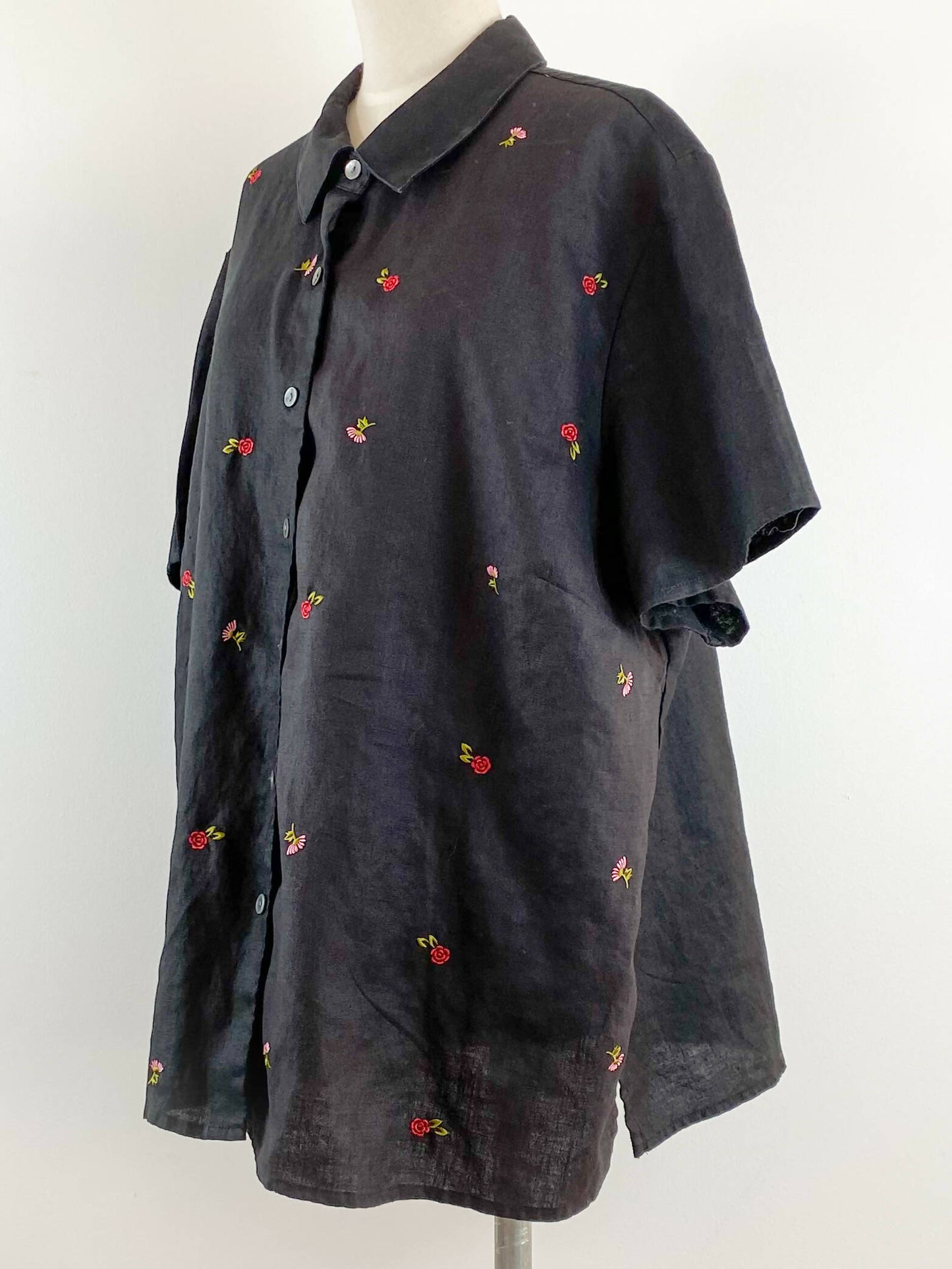 Style & Co Woman Size 22 Embroidered Linen Shirt