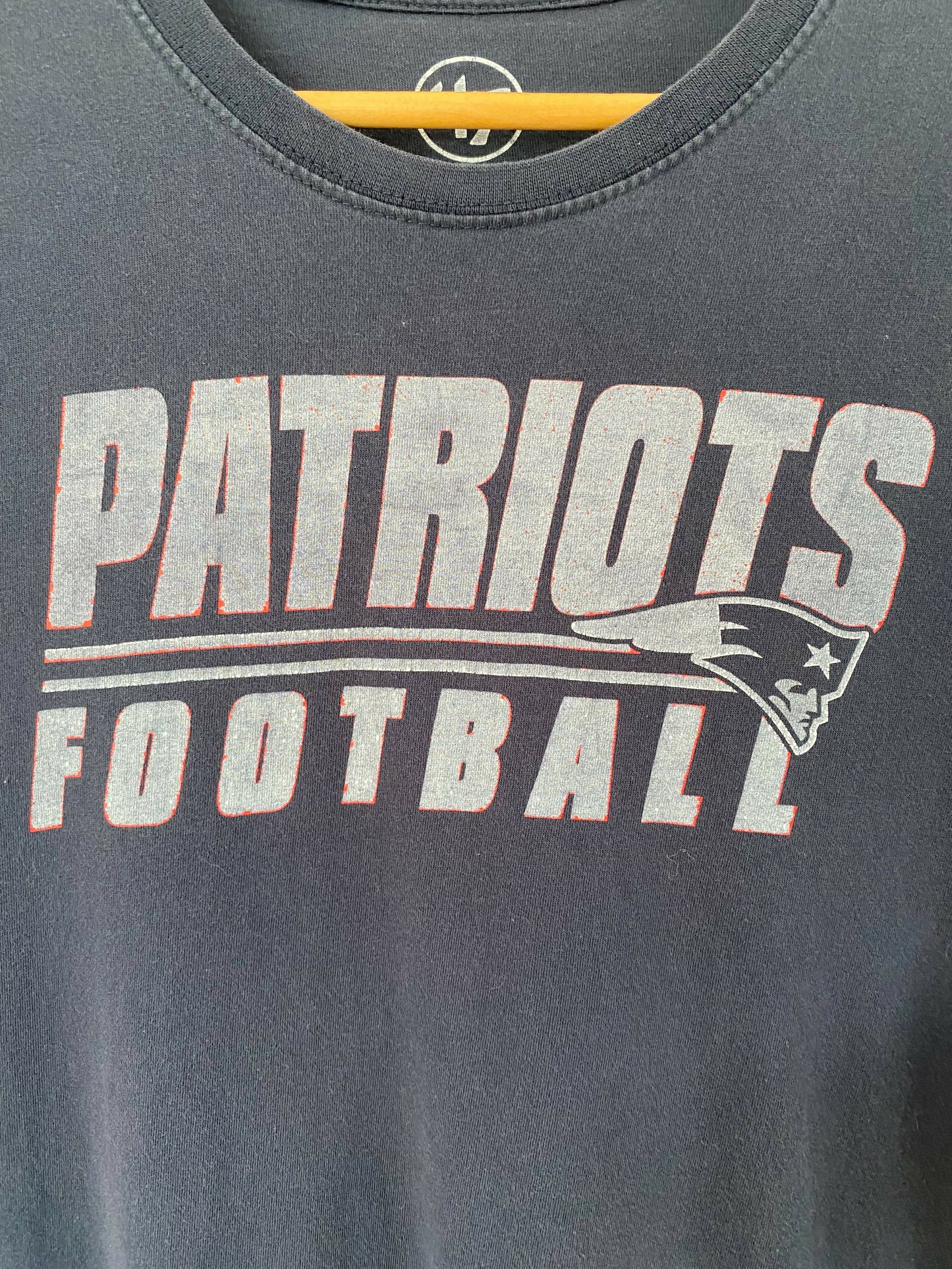 Men's Size L Navy Patriots Football Cotton Print T-Shirt