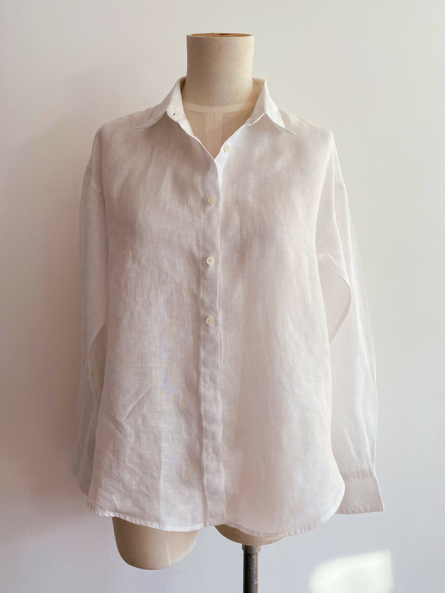 Uniqlo Size XS White Linen Shirt