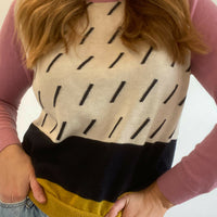 Women's Gorman Size 8 Oatmeal and Navy Sweater