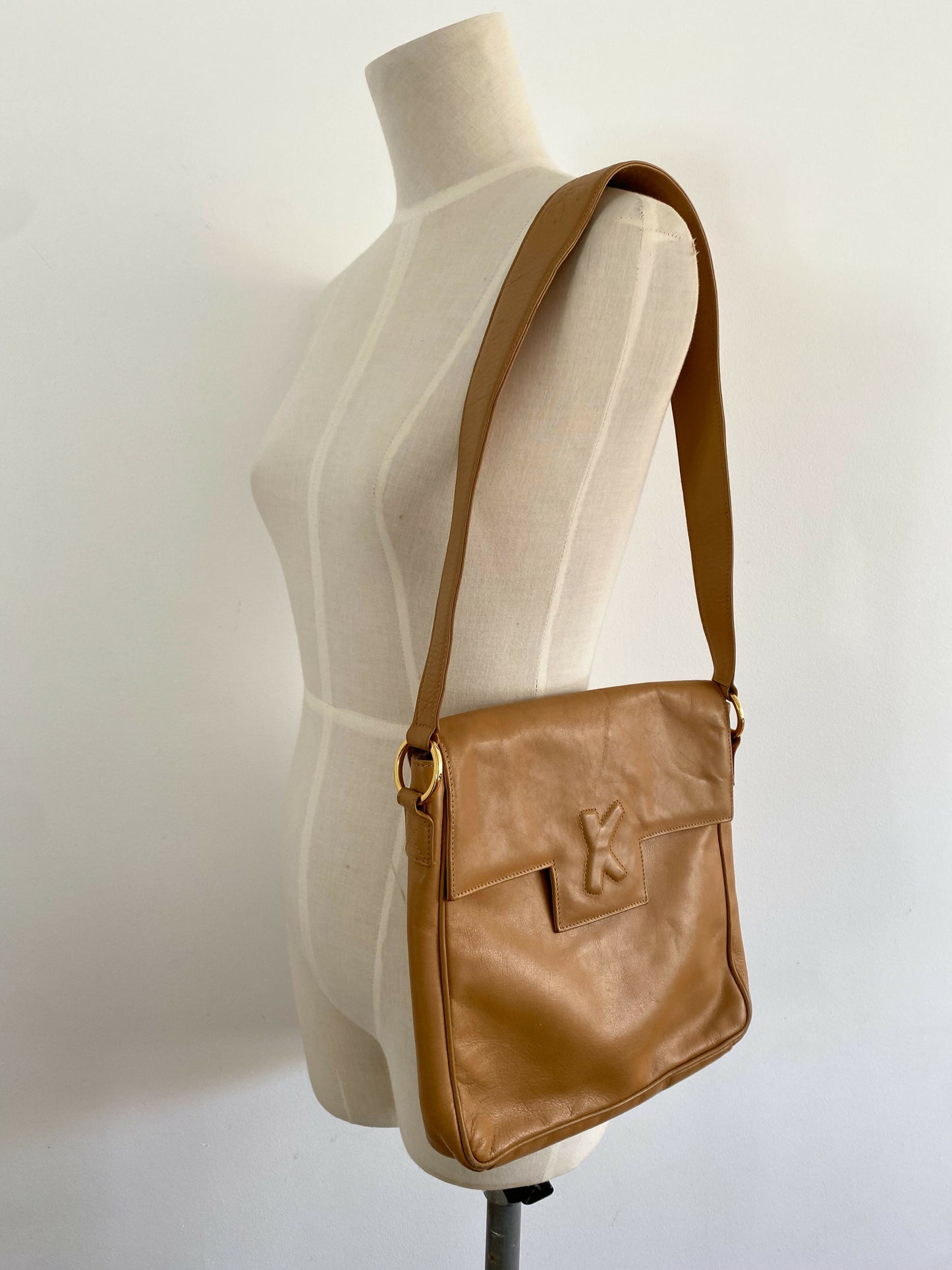 Paloma Picasso Beige Leather Shoulder Bag