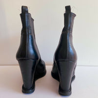 Vero Cuoio Size 39 Black Leather Wedge Ankle Boots