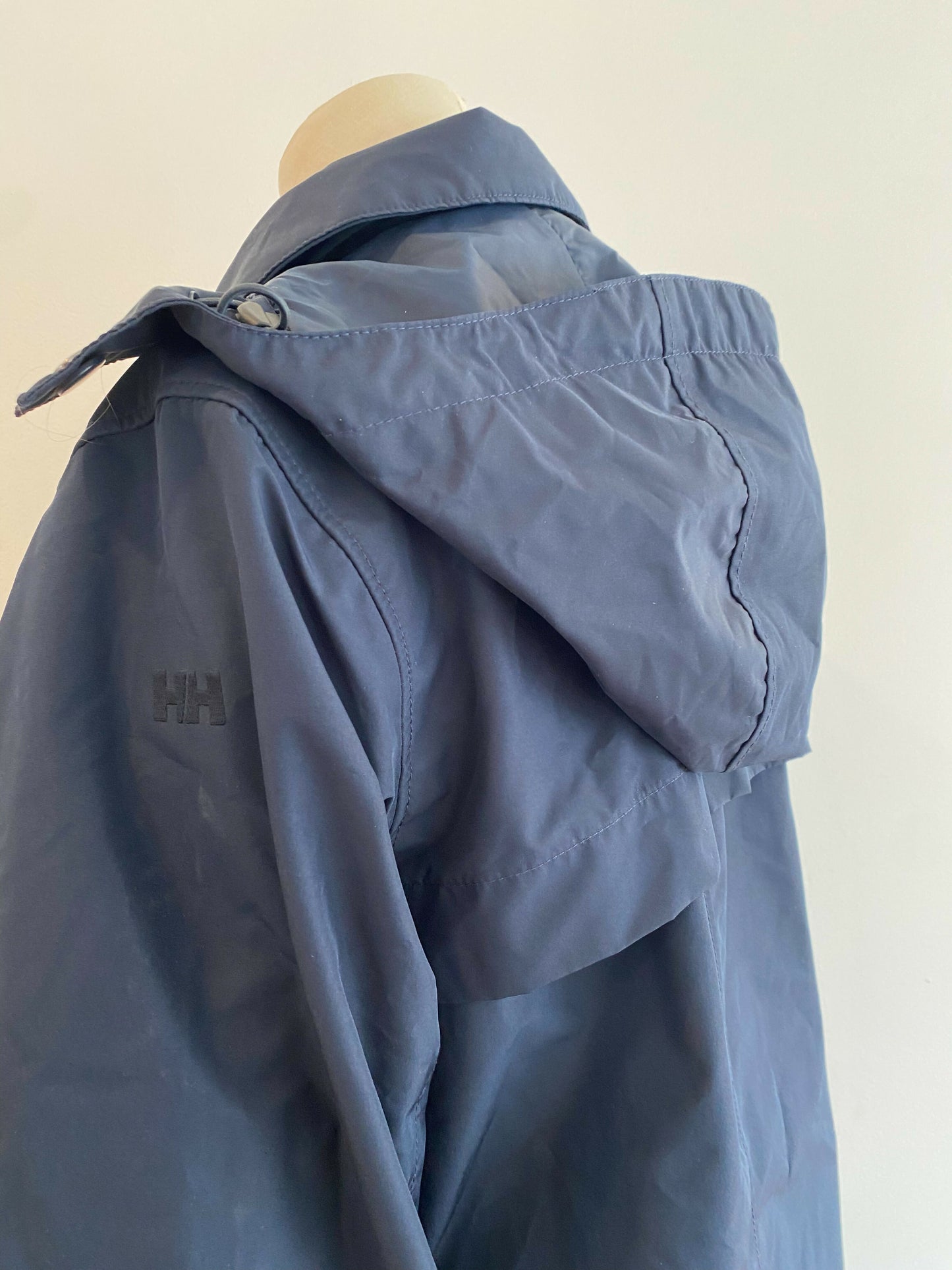Women's Helly Hansen Size Large Navy Shell Jacket