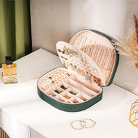 ProCase Womens Portable Boxes Seashell-Shaped Jewelry Box in Emerald by NEW