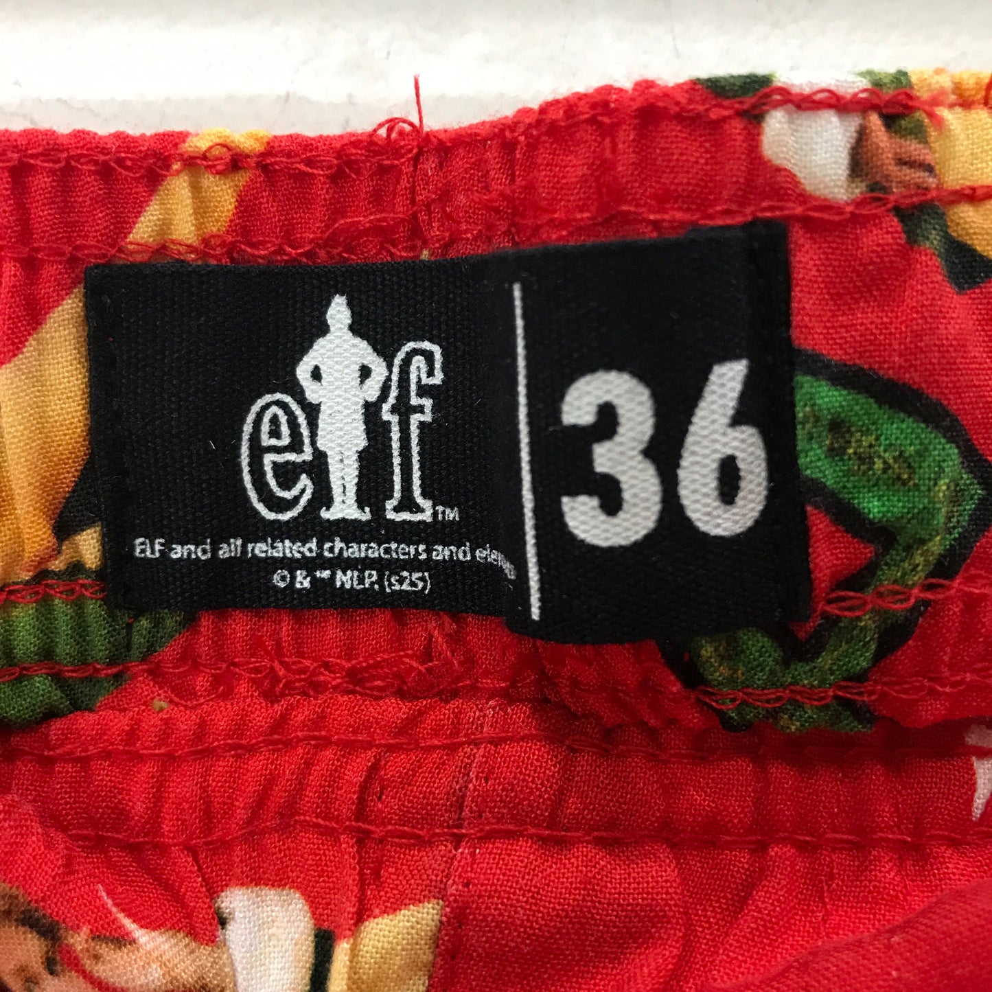 JayJays Resort ELF Character Print Stars Shorts Red Mens Size 36 NEW