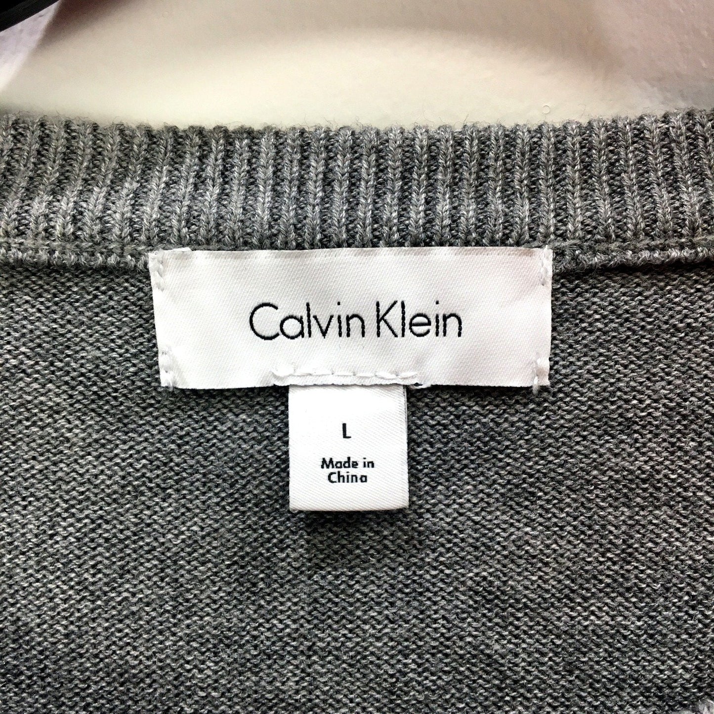 Calvin Klein Mens Colorblock Pullover Sweater in Gray & Black, Size L