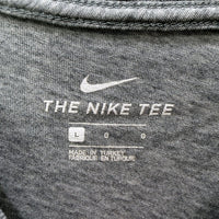 Nike Mens Gray Pullover Sweatshirt - Comfortable Cotton Size L