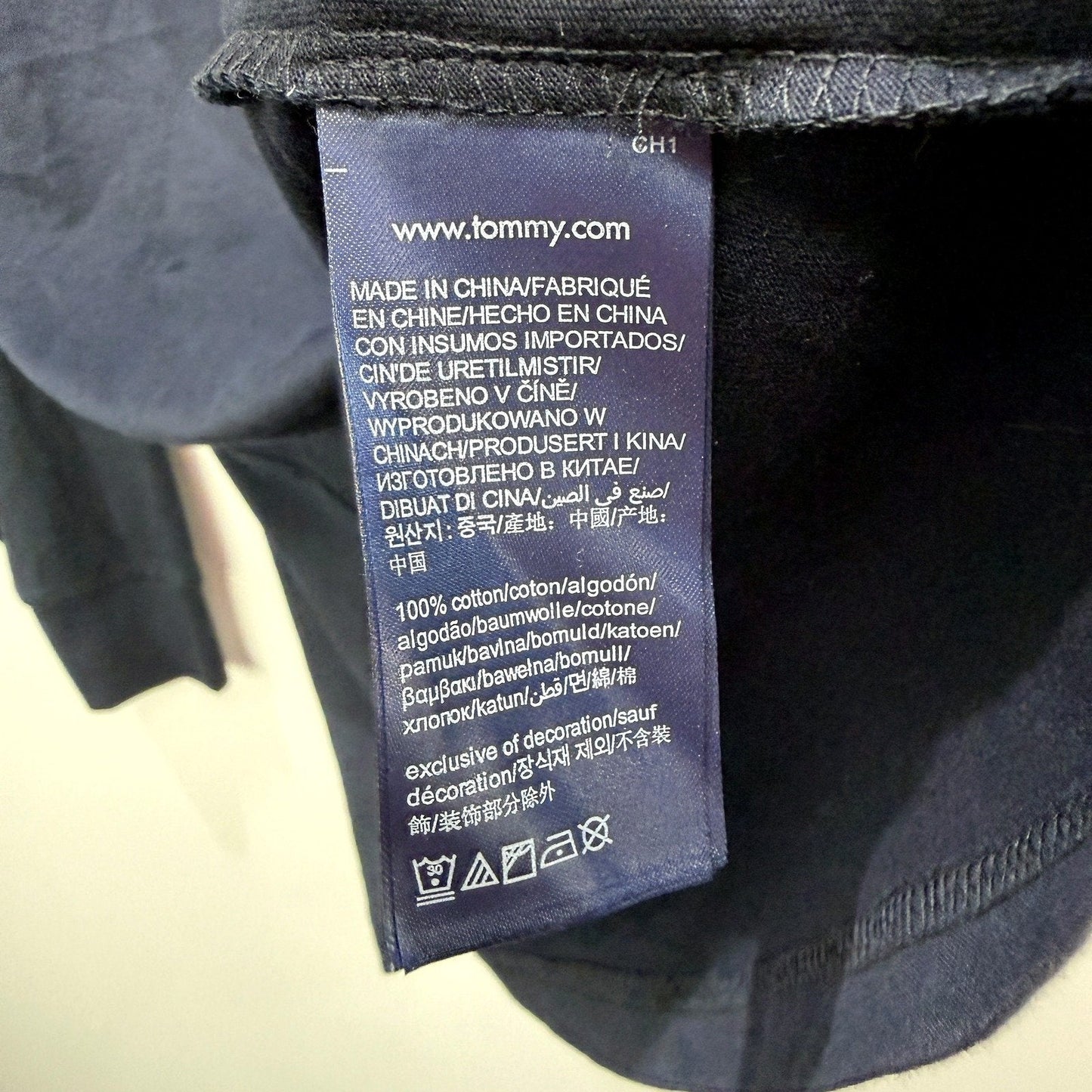 Tommy Hilfiger Mens Navy Blue Long Sleeve T-Shirt - Small Size