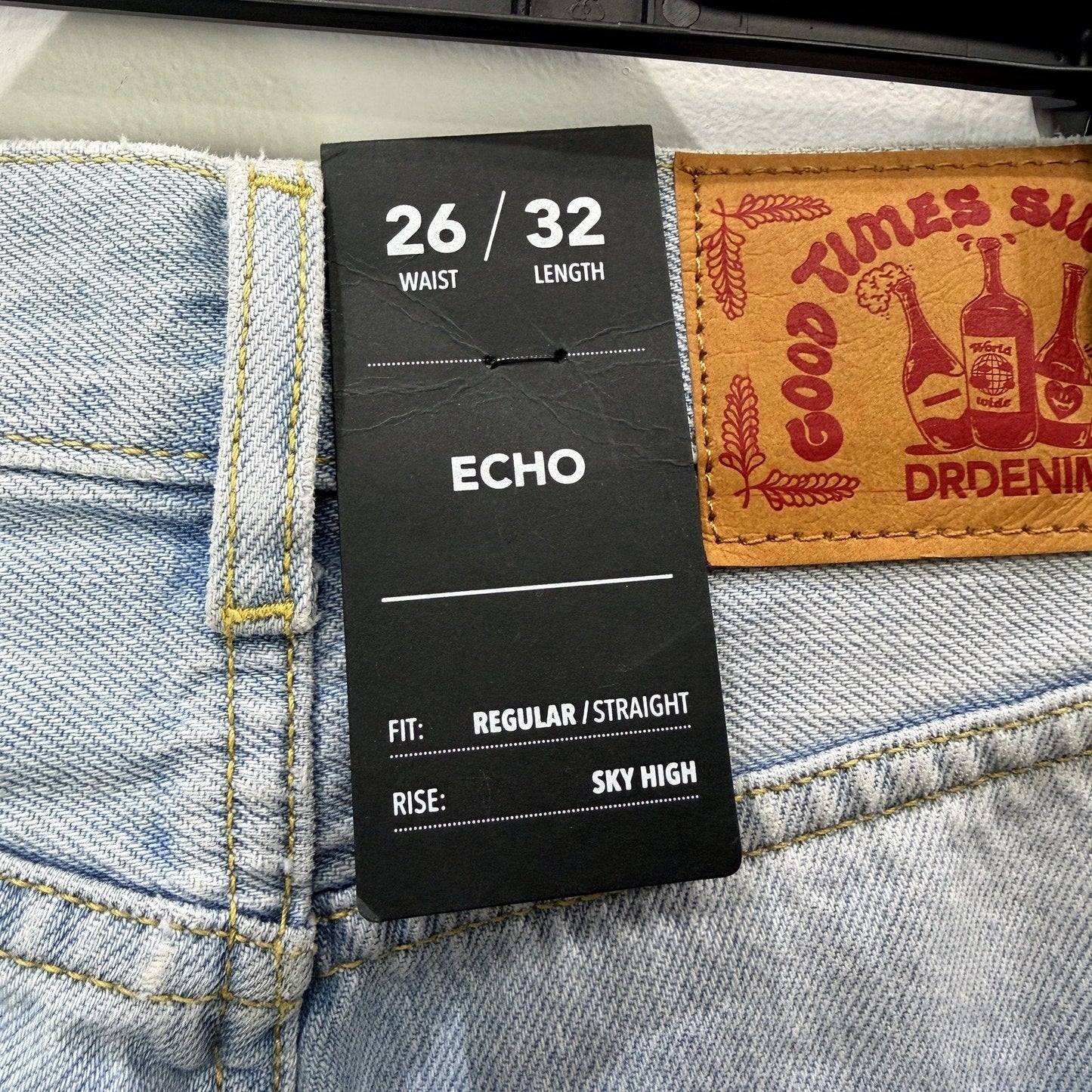 DrDenim Womens Light Blue Straight Leg Jeans, Size 26/32 NEW
