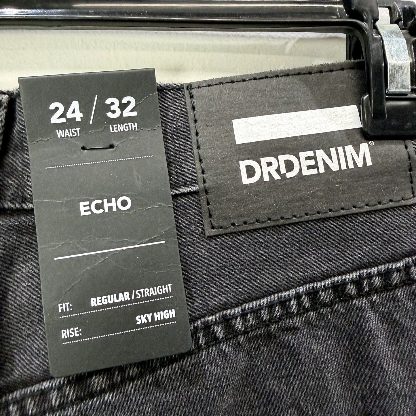 DR. DENIM Womens Echo Straight Leg Jeans in Concrete Black, Size 24/32 NEW