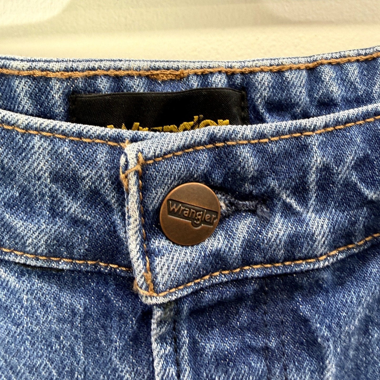 Wrangler Womens Straight Leg Blue Denim Jeans for Size 32 NEW