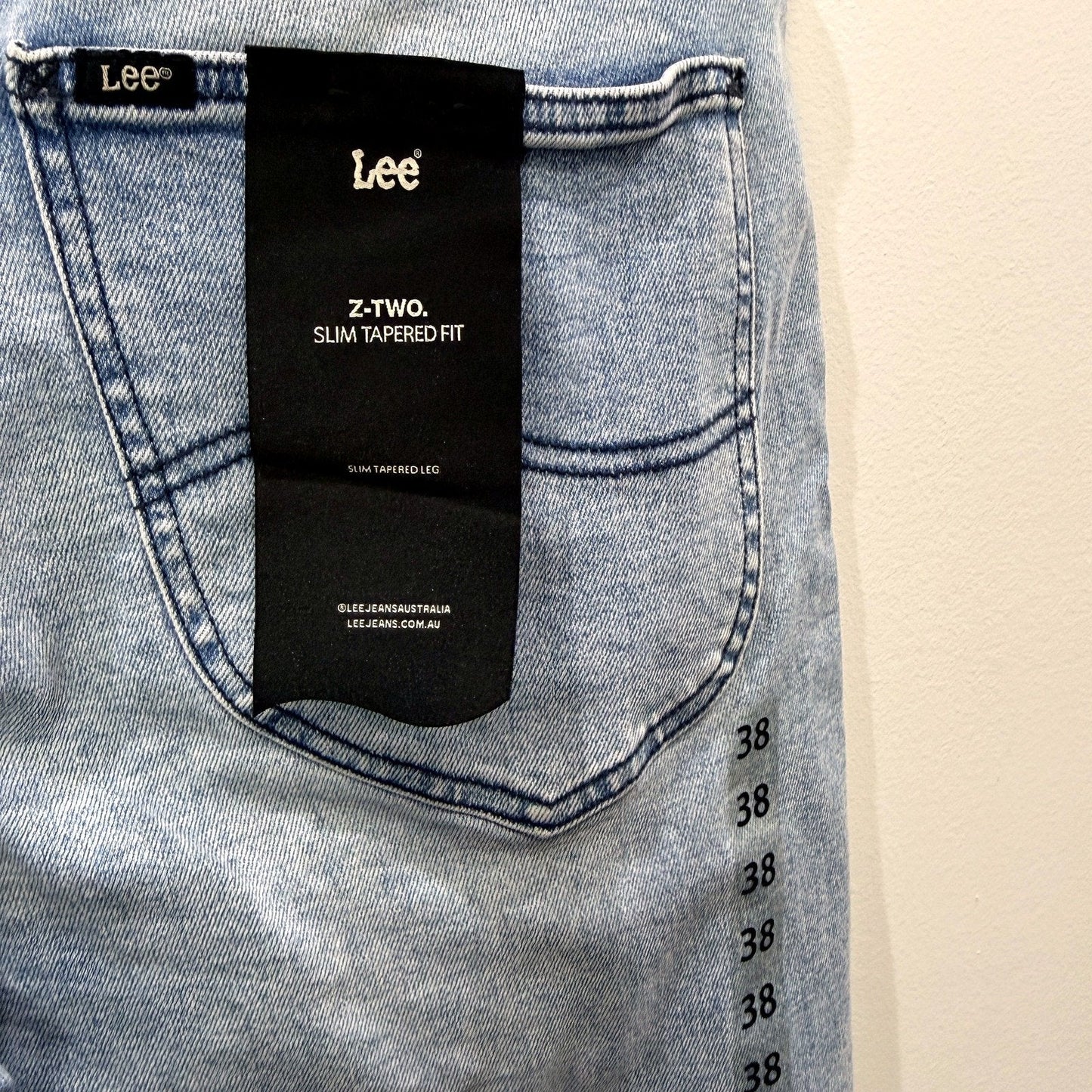Lee Mens Slim Tapered Fit Daystone Blue Jeans, Size 38 NEW