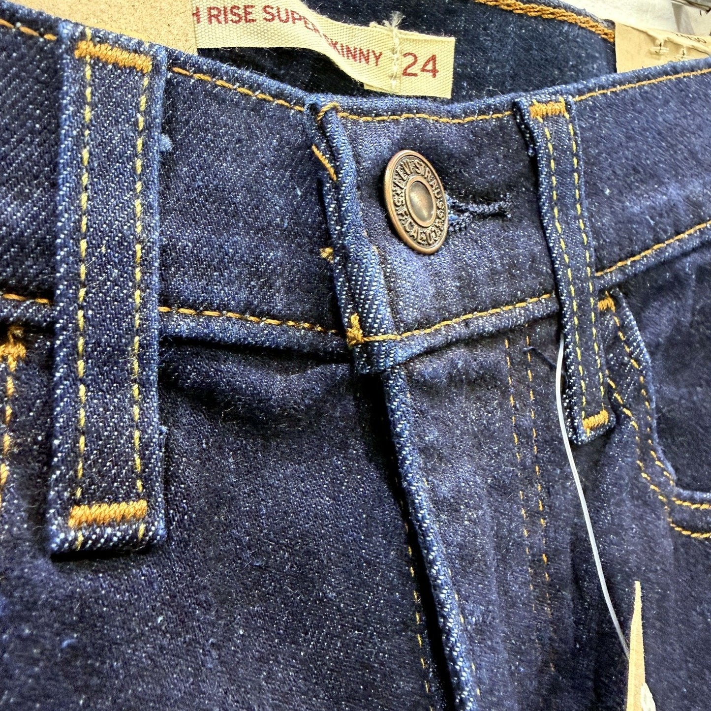 Levi's Womens 720 High-Rise Super Skinny Jeans Dark Indigo Size 24 x 30 NEW