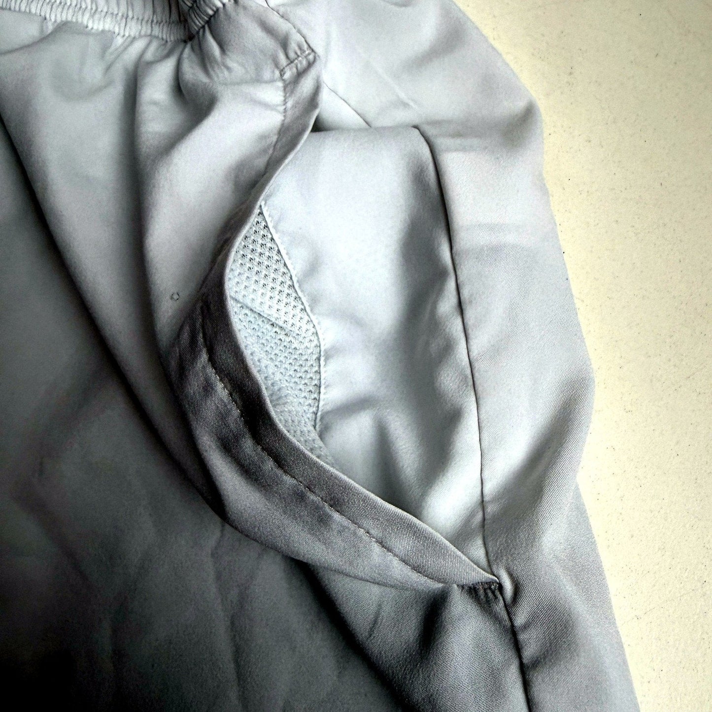 Gymshark Mens Athletic Shorts White Lightweight Breathable Workout Size M