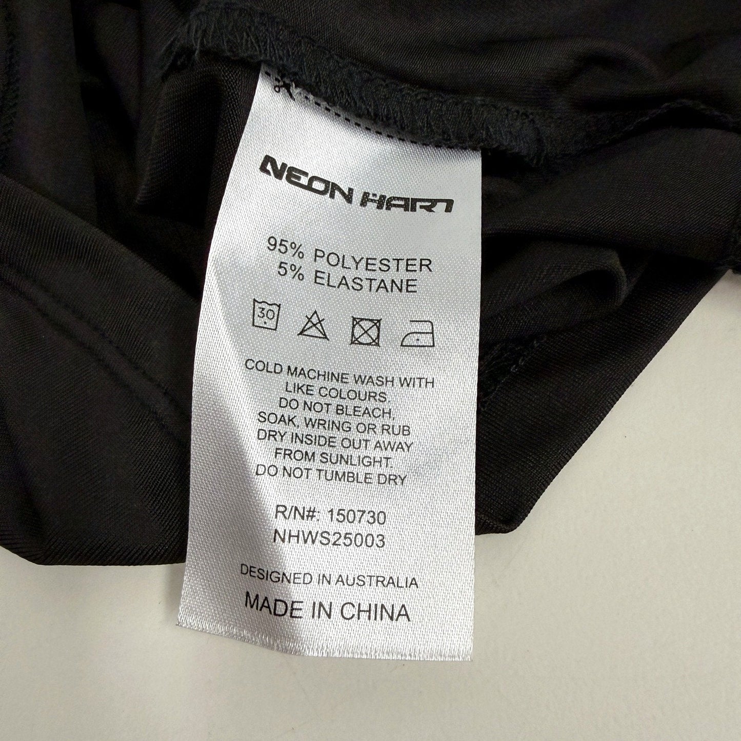 Neon Hart Womens Pullover Tank Top Black Lightweight Workout Gym Size Small NEW