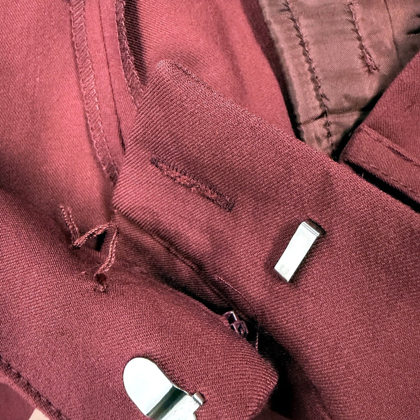 Alice in the eve Womens Leon Stripe Detail Burgundy Suit Pants Size L NEW