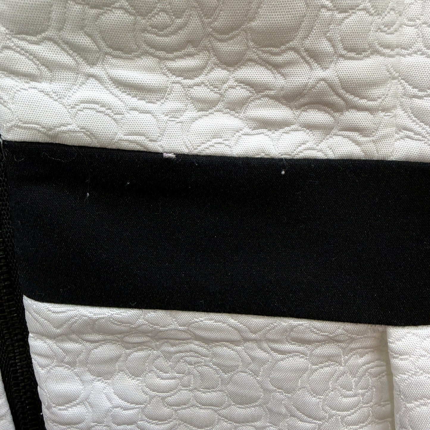 Cue City Womens Quilted Sleeveless Zipper Dress in White, Size 14 NEW