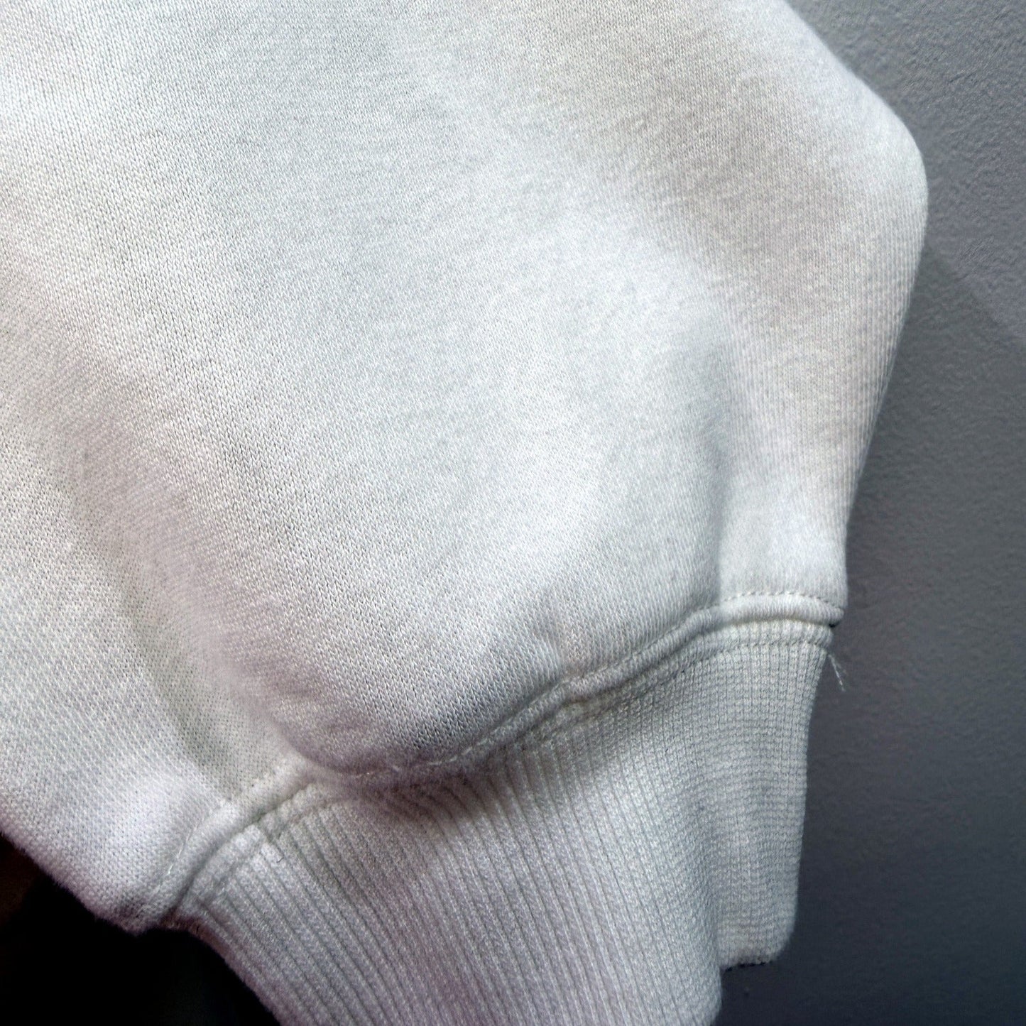 Subtitled Womens Zipped Sweatshirt Casual Athletic Hoodie White Size L NEW