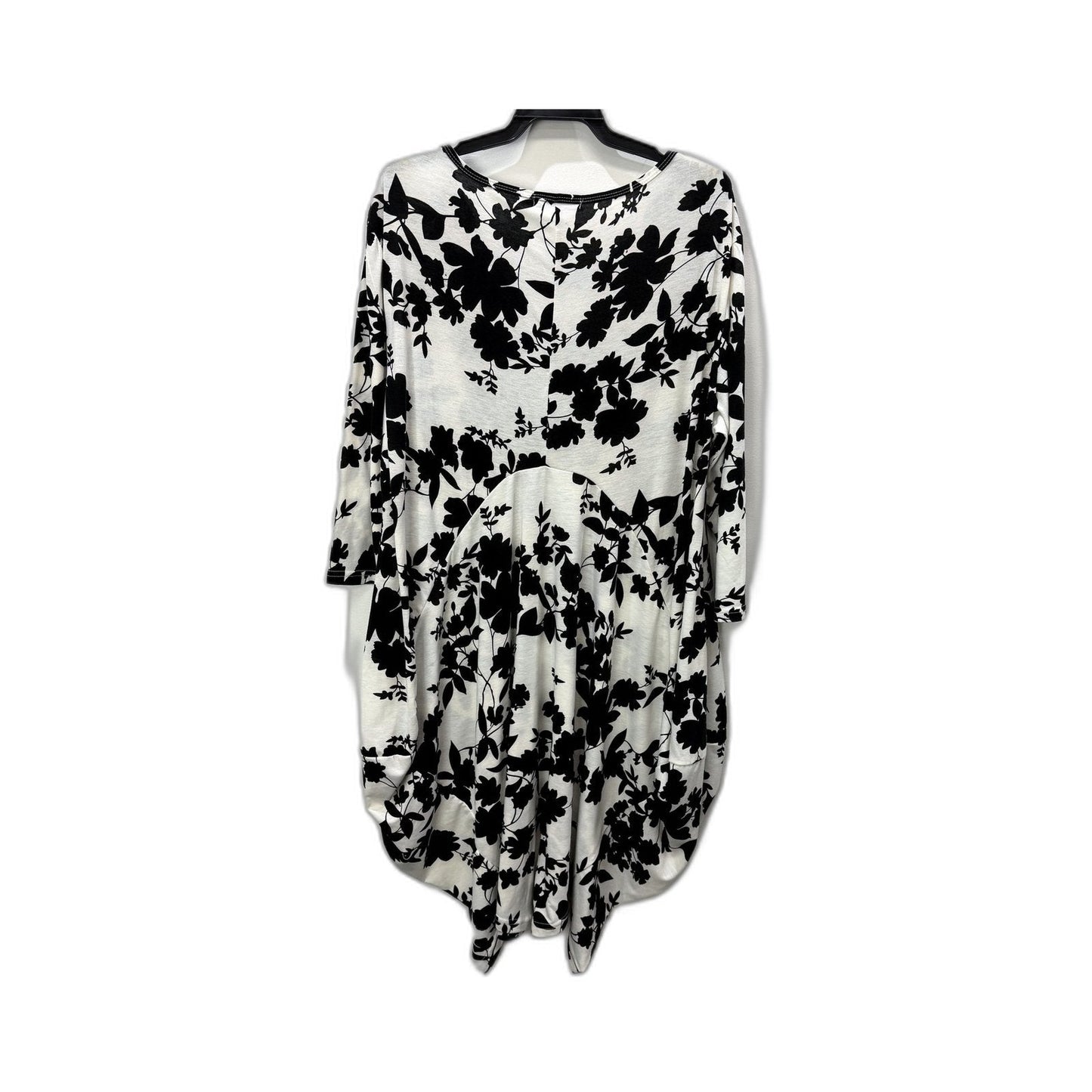 Whispers Womens Floral Print Dress Casual Feminine Lightweight Black and NEW