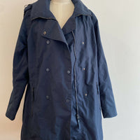 Women's Helly Hansen Size Large Navy Shell Jacket