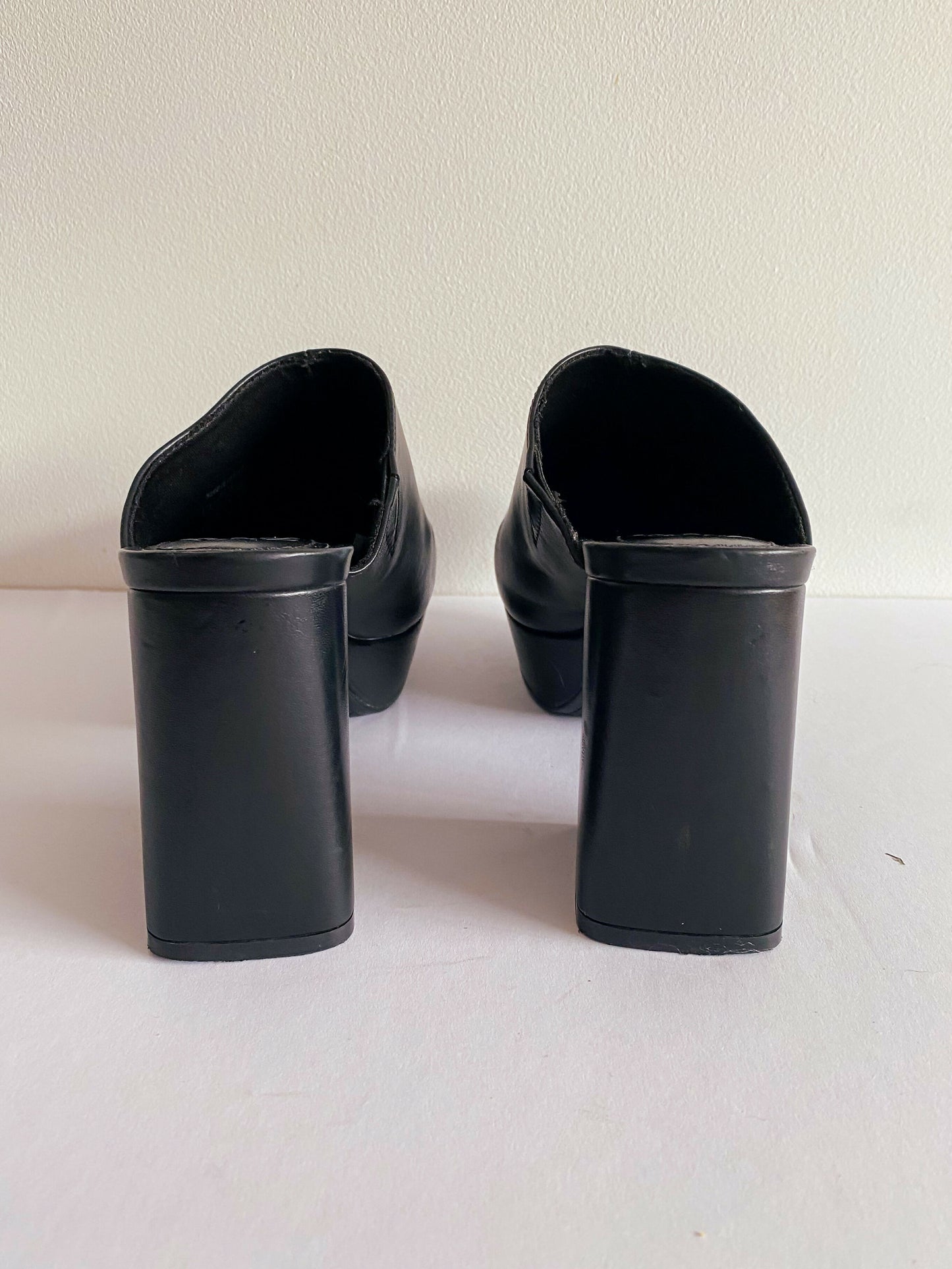 Zara Size 36 Black Faux Leather Platform Mules