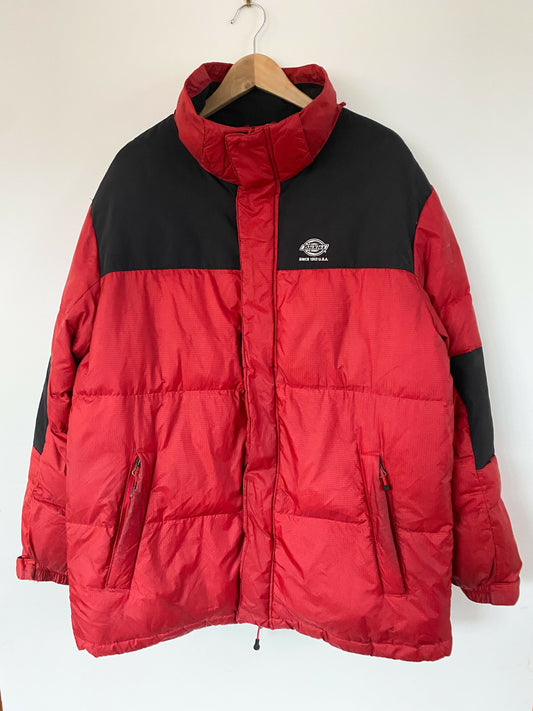 Men's Dickies Size Extra Large Red Padded Jacket