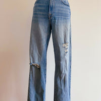 FRAME Le Hollywood Size 9 Distressed Straight-Leg Jeans