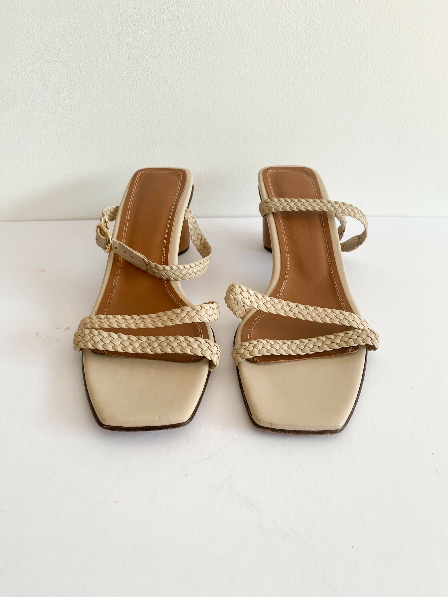 Martinez Size 39 Tan Braided Leather Sandals