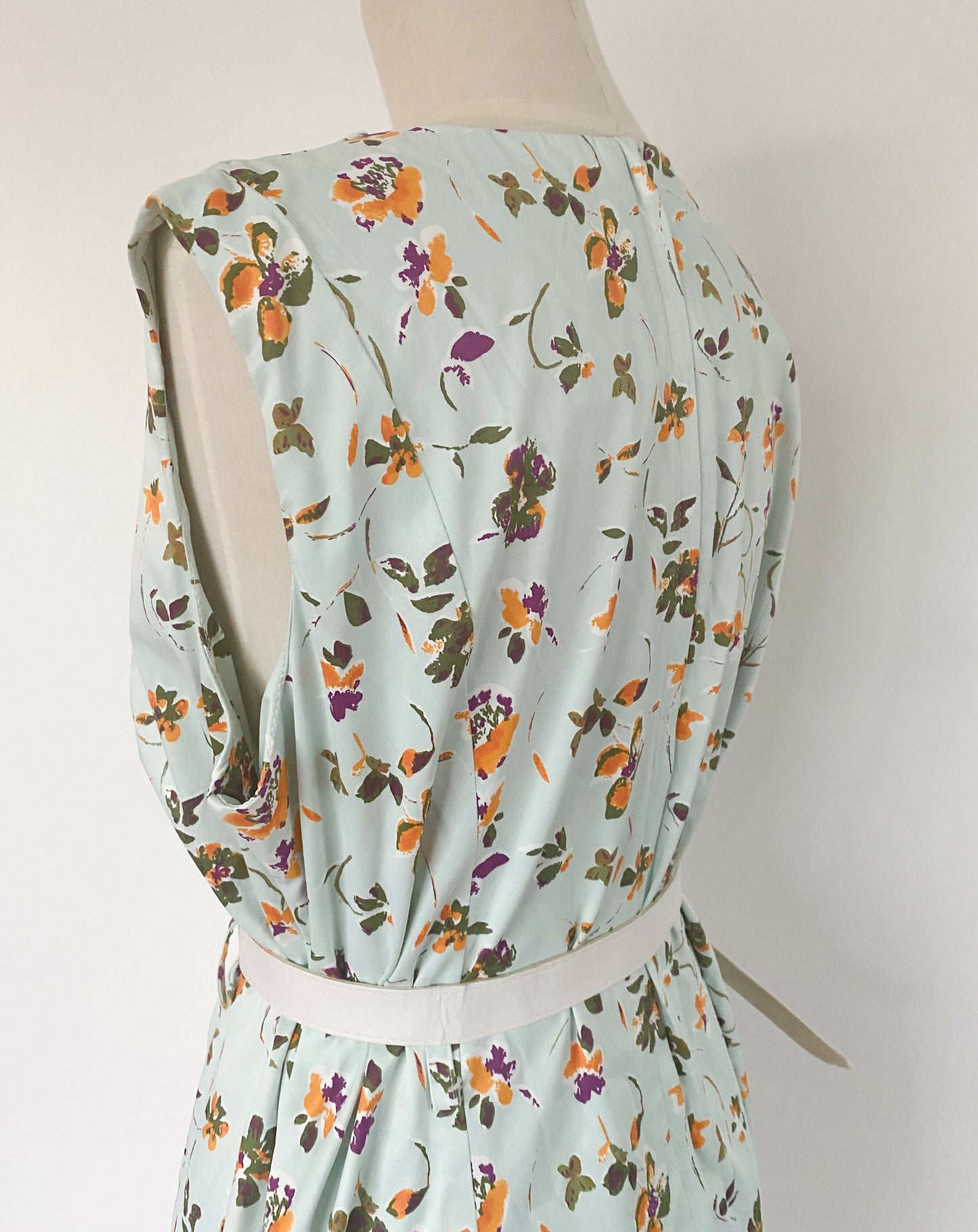 Collectif London UK 20 Belted Floral Midi Dress