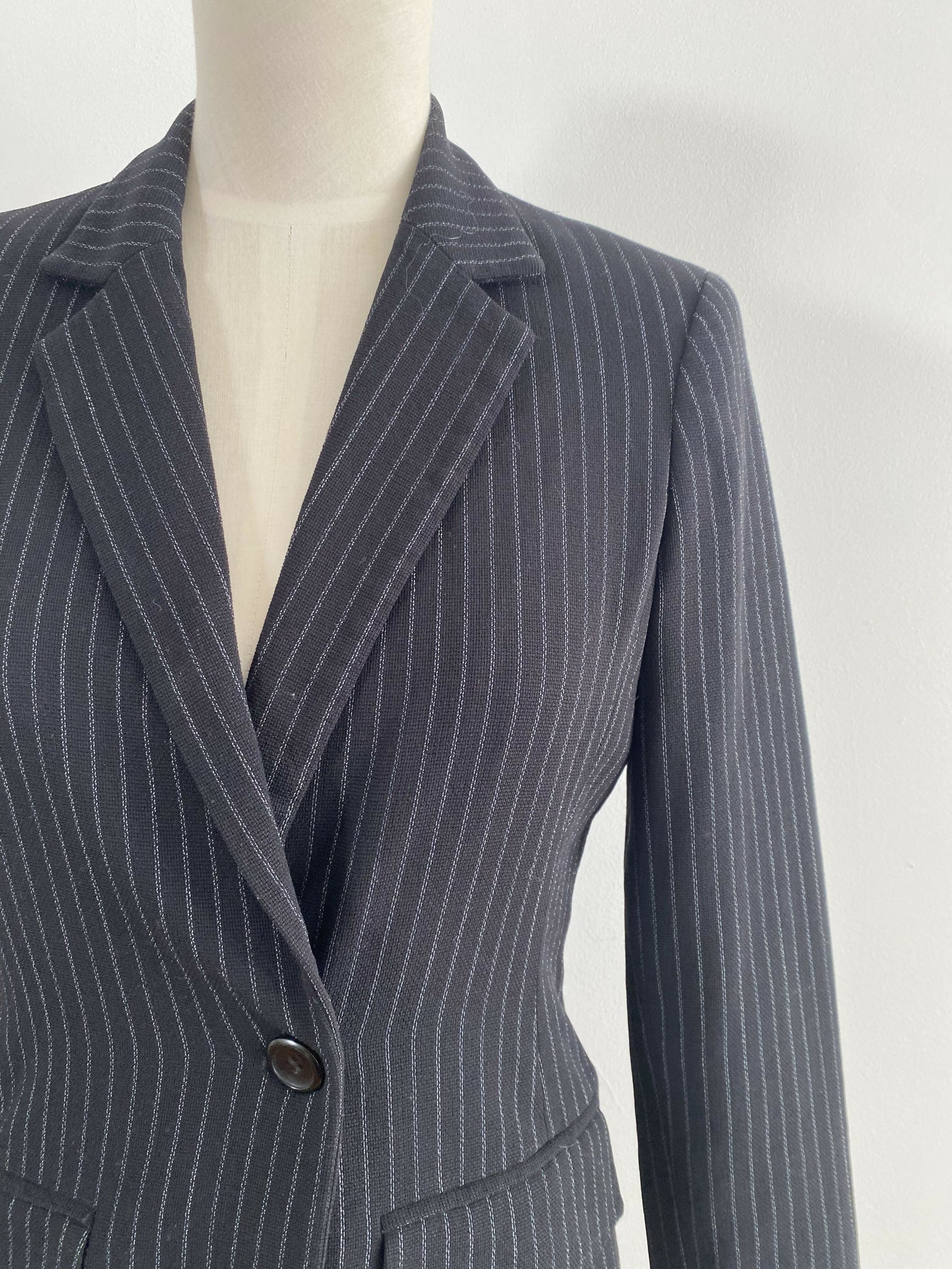 Oscar by Oscar de la Renta Size 6-8 Pinstripe Navy Blazer