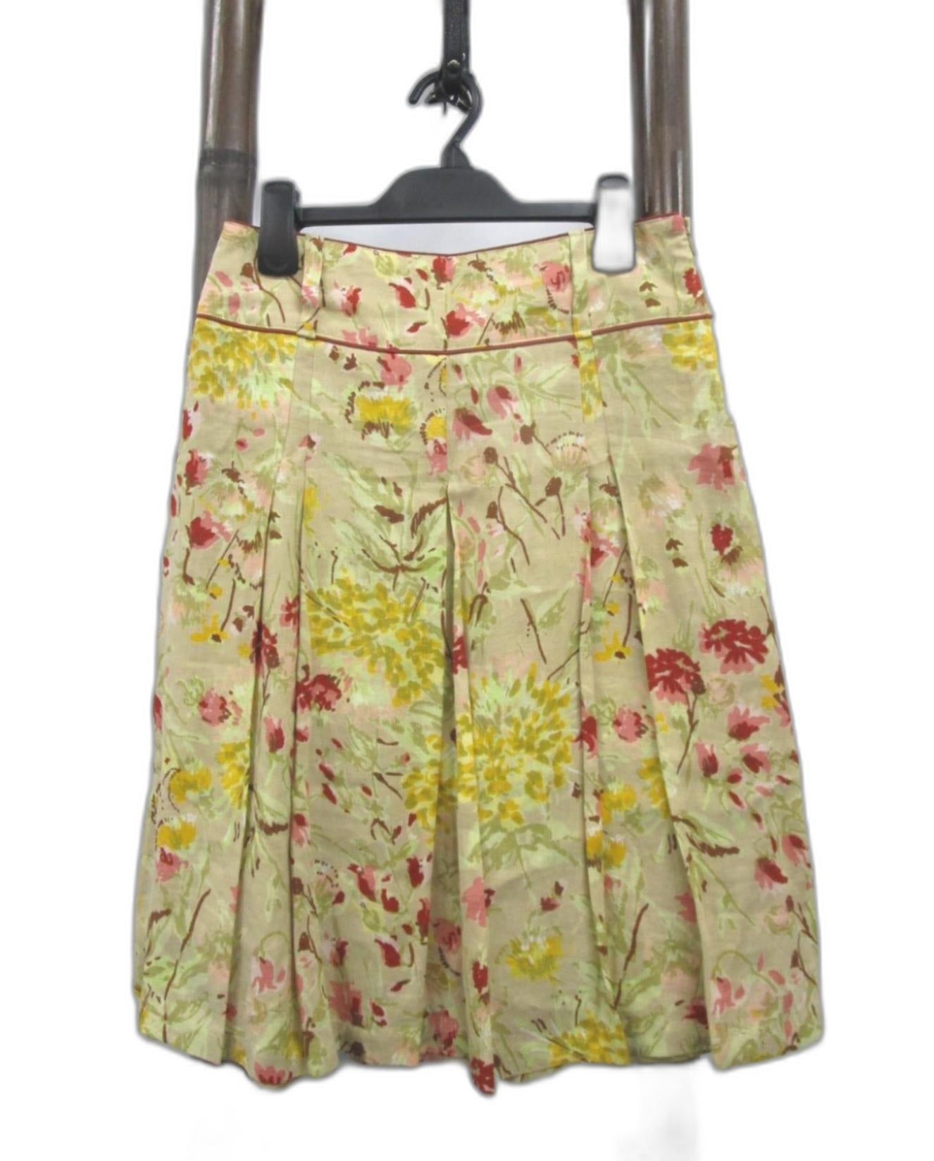 Cue Flared Pleated Side Zip-Up Belt Loops Floral Skirt Beige Ladies Sz 6