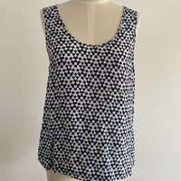 Women's Gorman Size 10 Navy and White Print Top