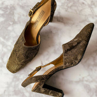 Studio Roma Size 8 Gold Slingback Heels