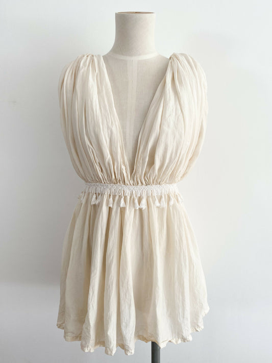 Size Medium Tassel-Trimmed Cream Top