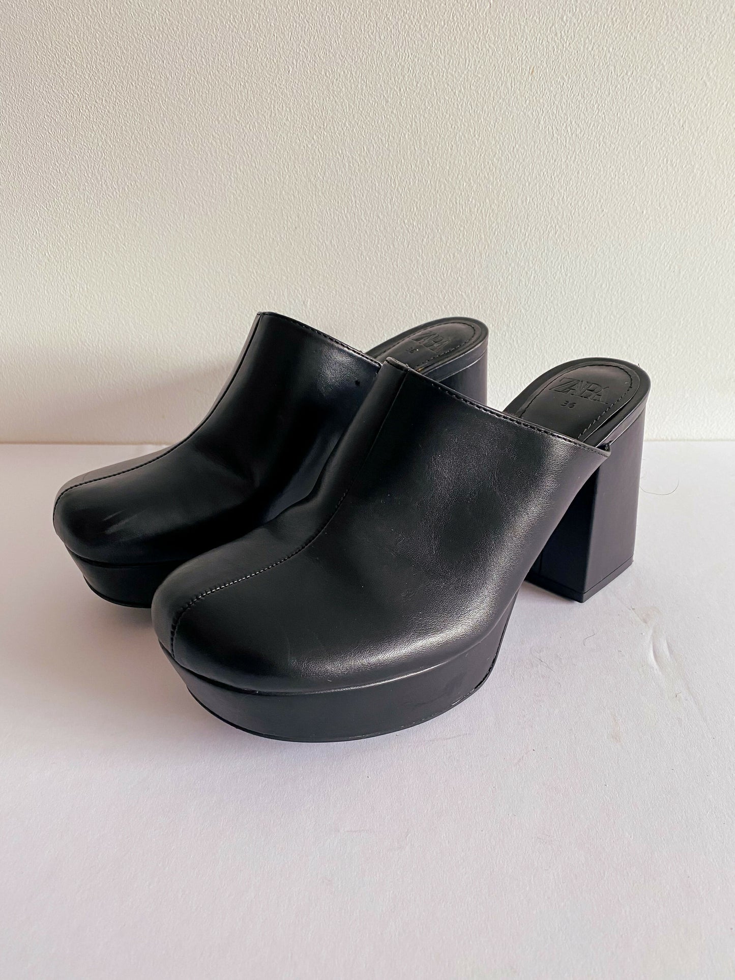 Zara Size 36 Black Faux Leather Platform Mules