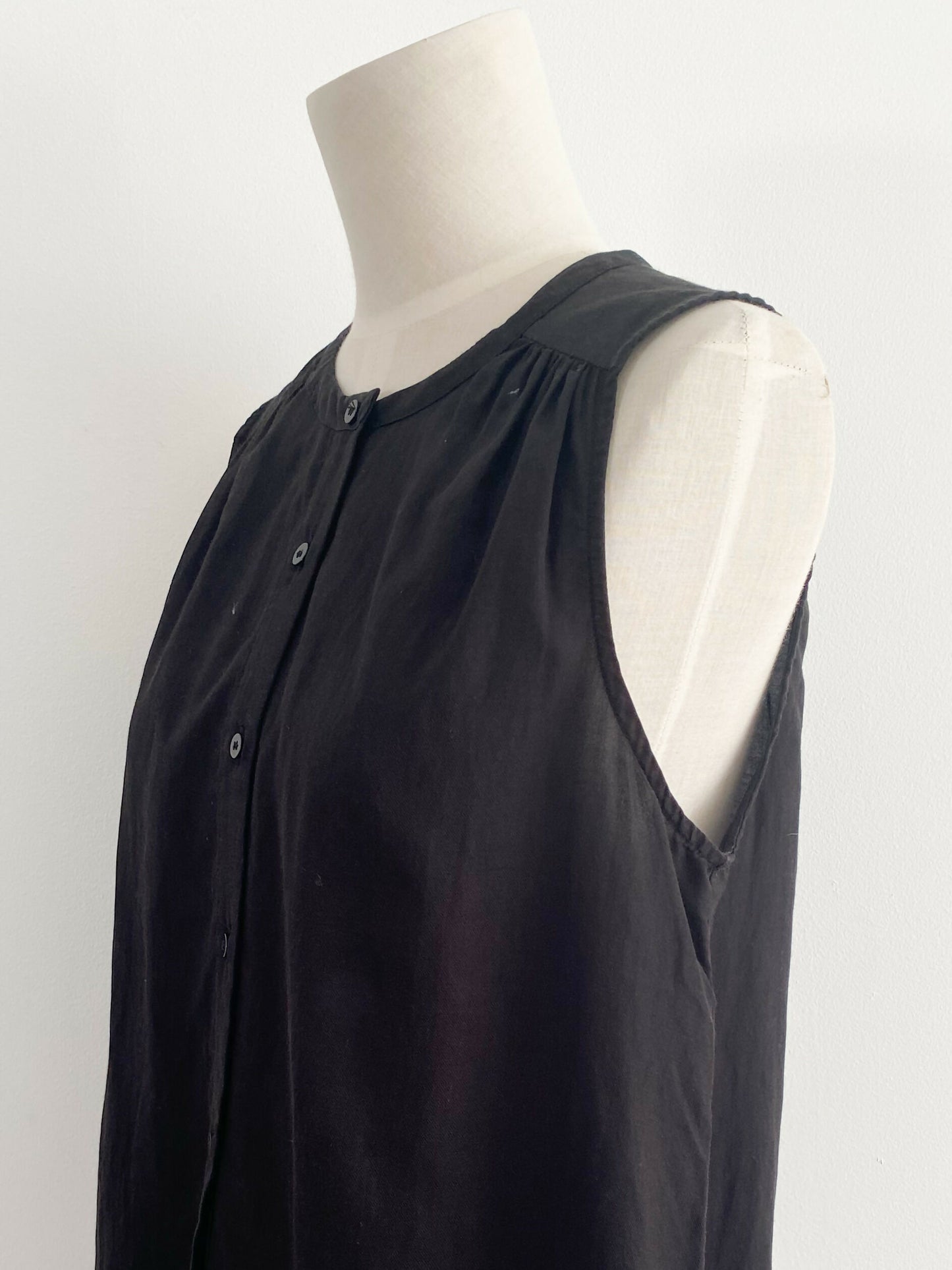 Gorman Size 8 Black Tank Top