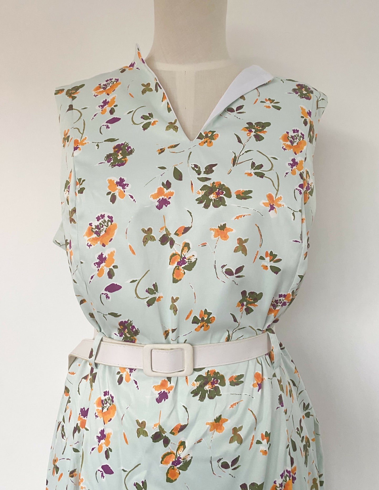 Collectif London UK 20 Belted Floral Midi Dress